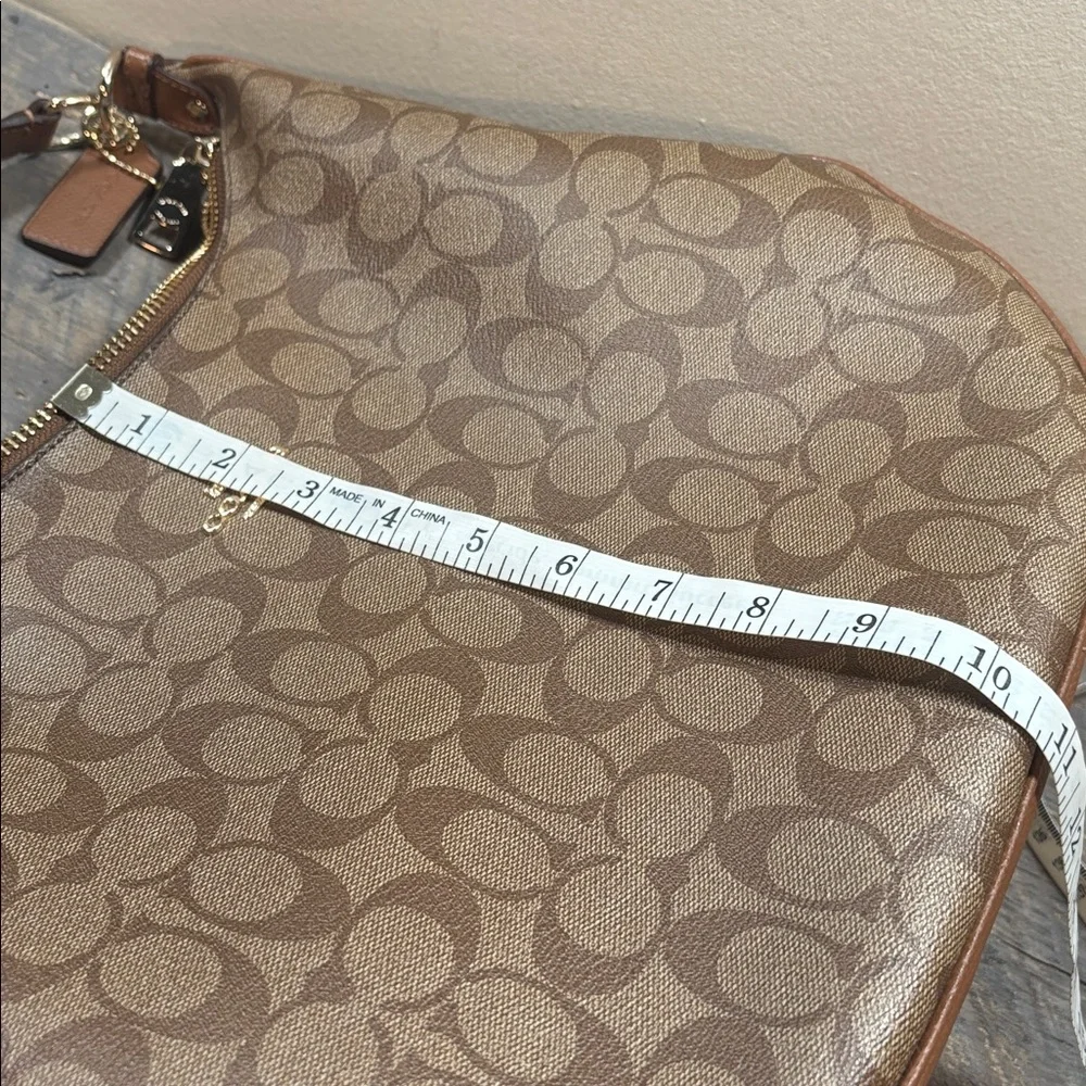 Coach Harley Hobo Tan signature C Shoulder Saddle Bag purse tote - Picture 15 of 16